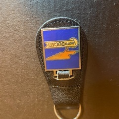 ドカティの古いキーホルダーの画像