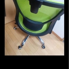 ゲーミング（？？）チェアの画像