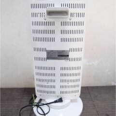 電気ヒーター　ツインヒート PLUS　DBC-J122(W)　動作良好　2020年製　YAMAZEN　twinheat+　首振り　カーボンヒーター　123ZSの画像