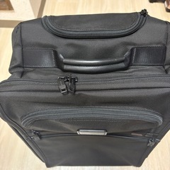 TUMI スーツケース機内持ち込みさいずサイズの画像