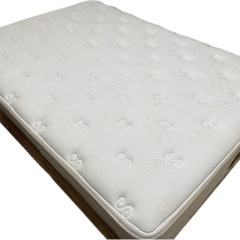 【購入額約25万】【シモンズ】マットレス　ゴールデンバリュー　ポケットコイルの画像