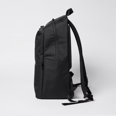 UNIQLO 黒リュックサックの画像