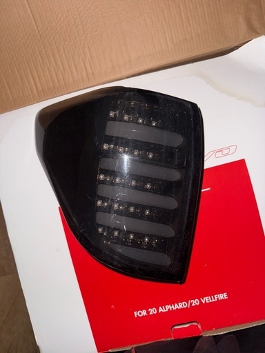 20 アルファード社外テール！