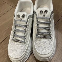 キラキラが可愛いスニーカーの画像