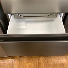 【安心の1年保証】AQUA の4ドア冷蔵庫の画像