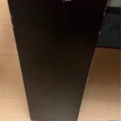 ガラステーブルの画像