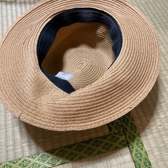 リボン付き麦わら帽子の画像