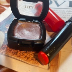 95%OFF‼️LBラメ入りアイシャドウ&🇰🇷アリタウムリップ💄ティントの画像