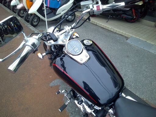 NO.5515 　ホンダ　シャドウスラッシャー　水冷Ｖツインエンジン　２ｉｎ１マフラー　サイドバック　バックレスト　ブラック☆彡