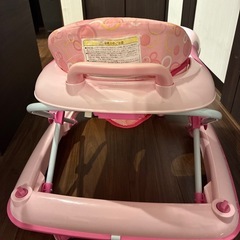 ピンク　歩行器　　の画像