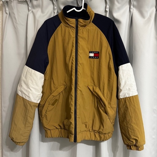【美品】トミーヒルフィガー　冬着　Mサイズ　リバーシブル