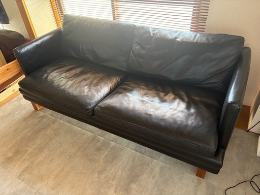 actus/five by five/定価31万、本革3人掛けソファ