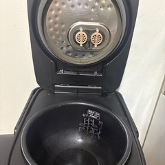 アイリスオーヤマ　炊飯器5.5合の画像
