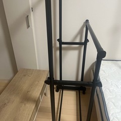 ハンガーラック 黒 今日明日受け取りの画像