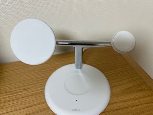 Belkin　ベルキン 3 in 1 MagSafe充電器　最大15W高速充電 ワイヤレス充電器】 