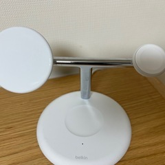 Belkin　ベルキン 3 in 1 MagSafe充電器　最大15W高速充電 ワイヤレス充電器】 の画像