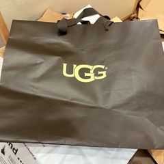 今日中なら無料！！ハイブランド紙袋などまとめ売り　おそらく80枚くらいの画像