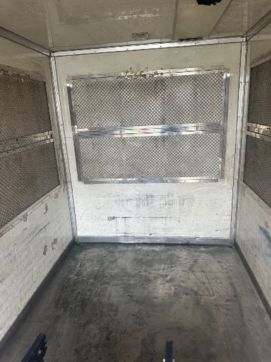 トヨタダイナ箱車２トン