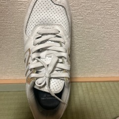 New Balance スニーカー ホワイト/ベージュの画像