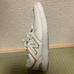 New Balance スニーカー ホワイト/ベージュの画像