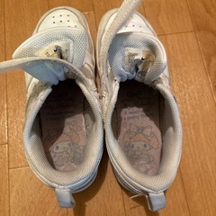 NIKE キッズスニーカー　白　美品の画像