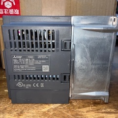 FR-E710Ｗ-0.75Ｋ　三菱インバーター　100v電源で3相200v 工作機　タイヤチェンジャーなどの画像