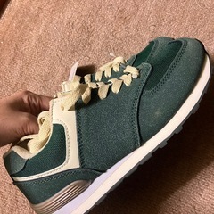 未使用スニーカーの画像