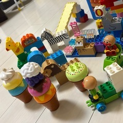 ブロックラボ　アンパンマンとなかよしどうぶつバケツ　バンダイの画像