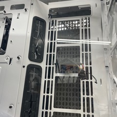 パソコン　ケースの画像