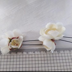 髪飾り　椿　和装の画像