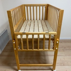 ベビーベッド（大和屋）の画像