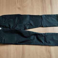 子ども服長ズボン５枚の画像