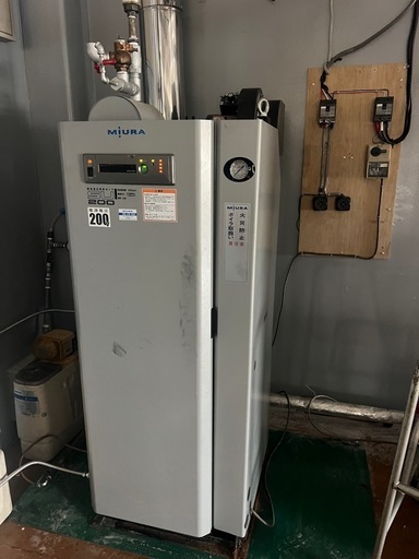 三浦工業　油炊きボイラー