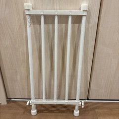 つっかえ棒・突っ張り棚の画像