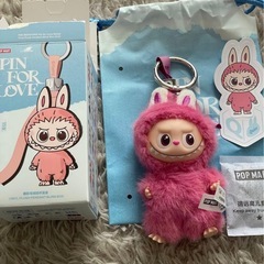 正規品イニシャルQ　ラブブLABUBU♡ POP MART PIN FOR LOVE ラブブ Qの画像
