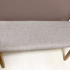 ダイニングテーブル4点セット（テーブル、チェア×2，ベンチ）の画像