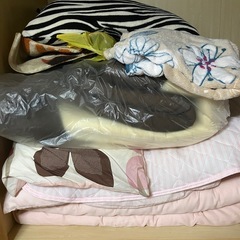 マットレス？、枕など