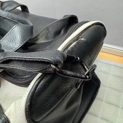 【価格要相談】【訳あり格安】ミズノプロ　ボストンバッグ ホワイト/ブラック　遠征用の画像