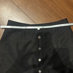 スカート　黒　H&M 冬物の画像