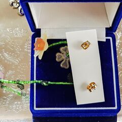 新品未使用品。ハンドメイド作家さんの愛らしい花意匠ピアス、いかがでしょうか？の画像