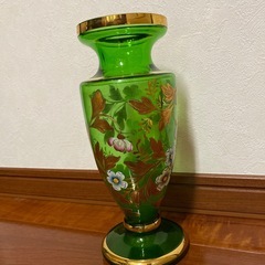 花瓶　ボヘミアガラスの画像