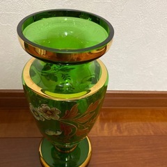 花瓶　ボヘミアガラスの画像