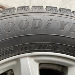 【スタッドレス】GOODYEAR 195/65R15 ホイール・ナット付き4本セットの画像