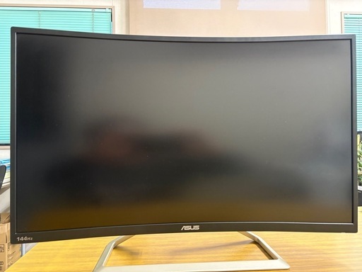 湾曲フルHD31.5インチ液晶モニター