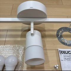 ODELIC スポットライト ホワイト 取り付け金具　電球付の画像