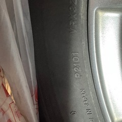 スタッドレスタイヤ　ホイール付き　ブリヂストンの画像