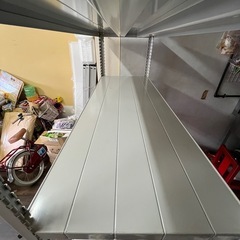 スチールラックの画像