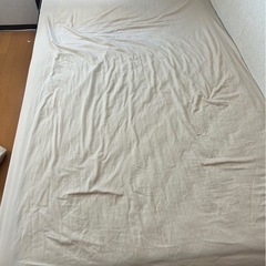 セミダブルベッドフレーム、マットレスセットの画像