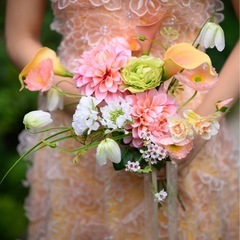 ウェディングブーケ　ブートニア
アーティシャルフラワーの画像