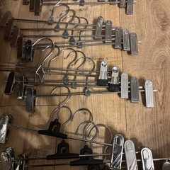 【無料】ハンガー　57本の画像